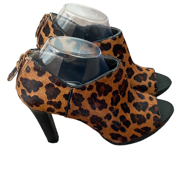 Banana Republic Shoes - Banana Republic Leopard Print Open Toe Heels